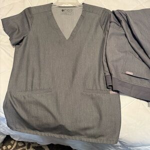 Figs Technical Collection Gray Top